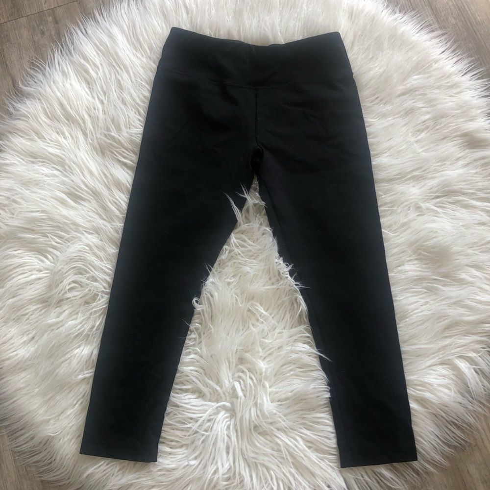 Danskin Capri Athletic Leggings